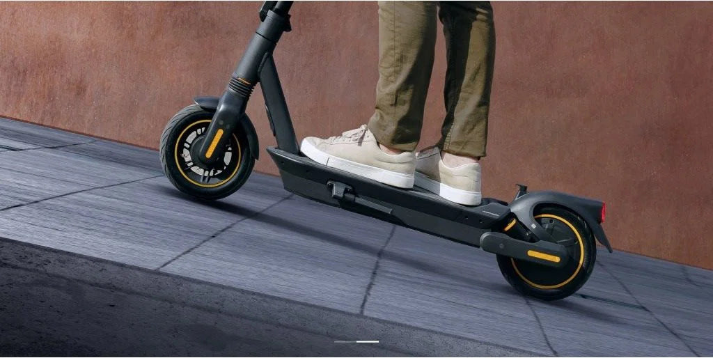 Ninebot KickScooter MAX G2 E by Segway