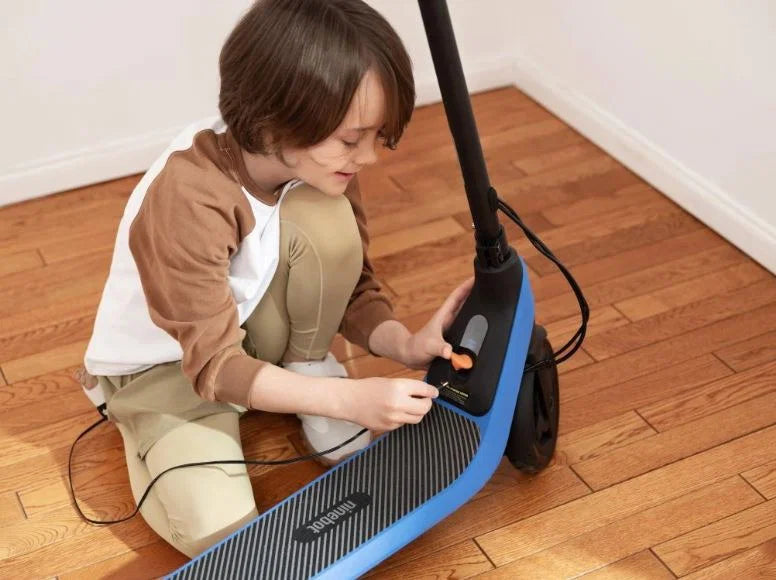 Ninebot eKickScooter C2 Lite – Detská elektrická kolobežka
