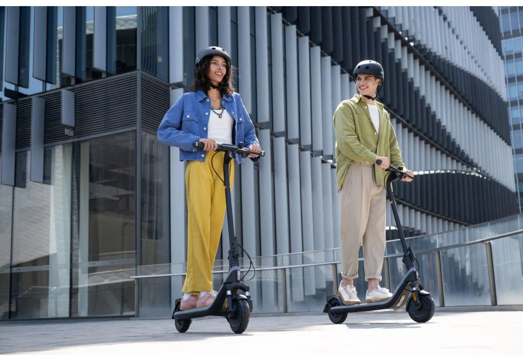 Ninebot eKickScooter E2 E II Powered by Segway