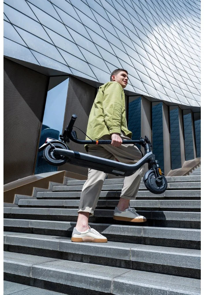 Ninebot eKickScooter E2 E II Powered by Segway